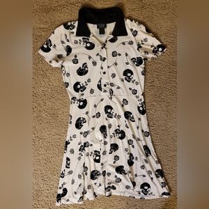 Hot Topic Skulls and Flowers Collared Dress Size Small Good Condition